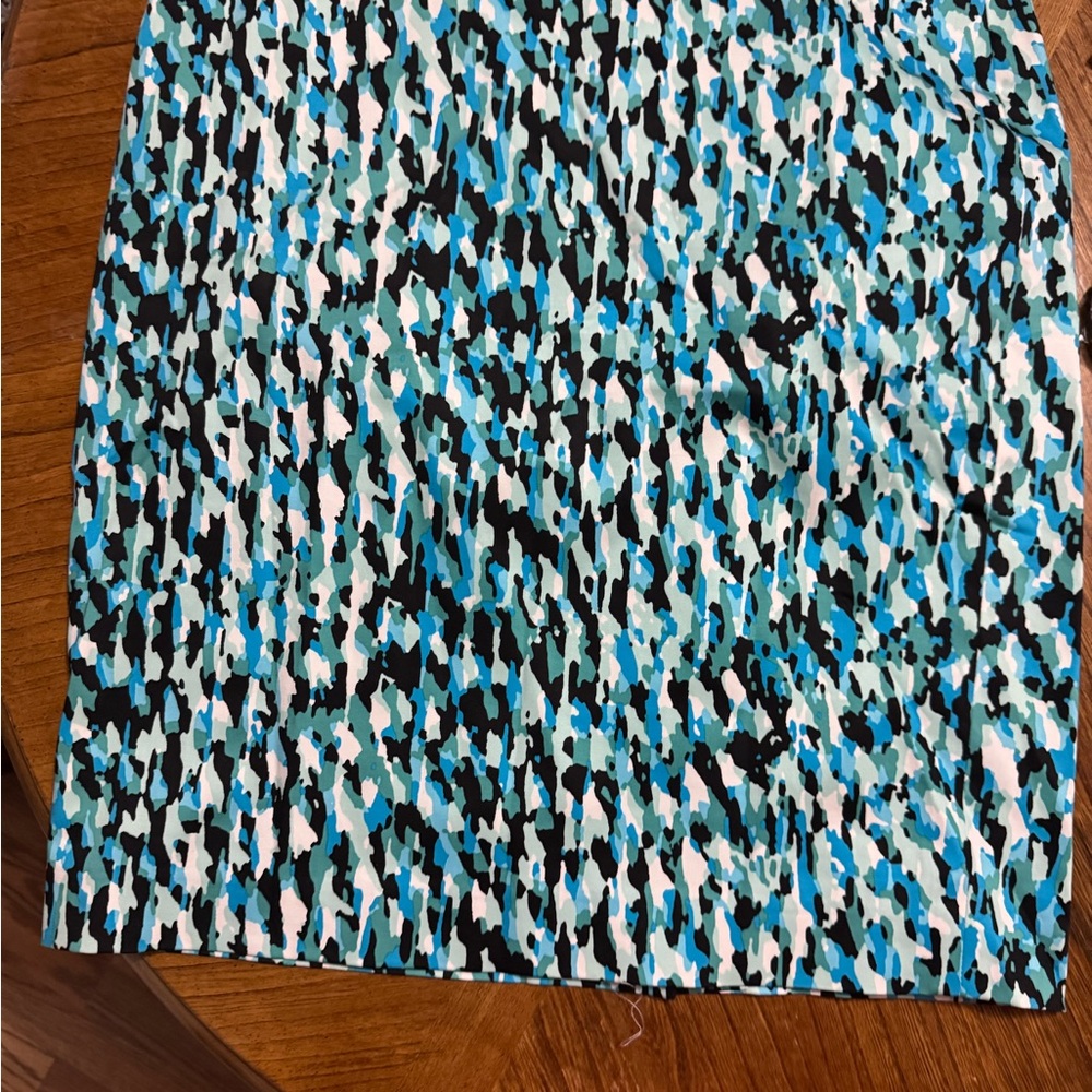 Ann Taylor Blue and Black Patterned Pencil Skirt